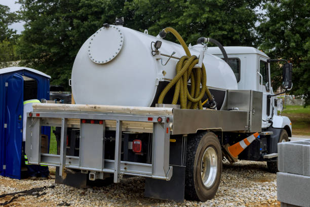 Affordable portable toilet rental in Campton Hills, IL