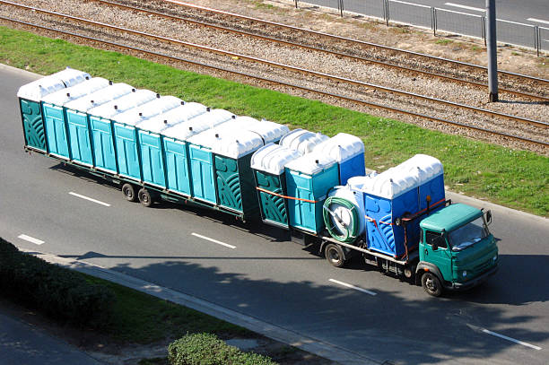 Best Porta potty delivery and setup  in Campton Hls, IL